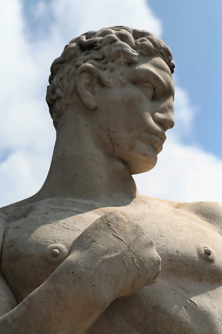 Stadio dei marmi 141